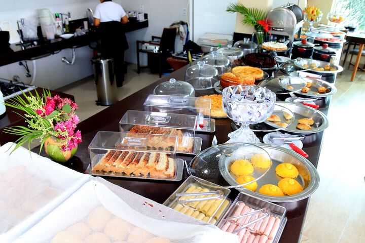 Breakfast/Coffee Service 38 of 48