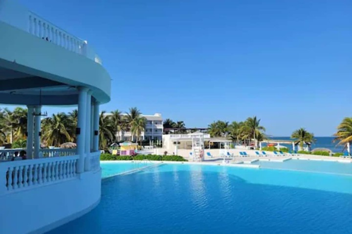 Pool 89 of 272