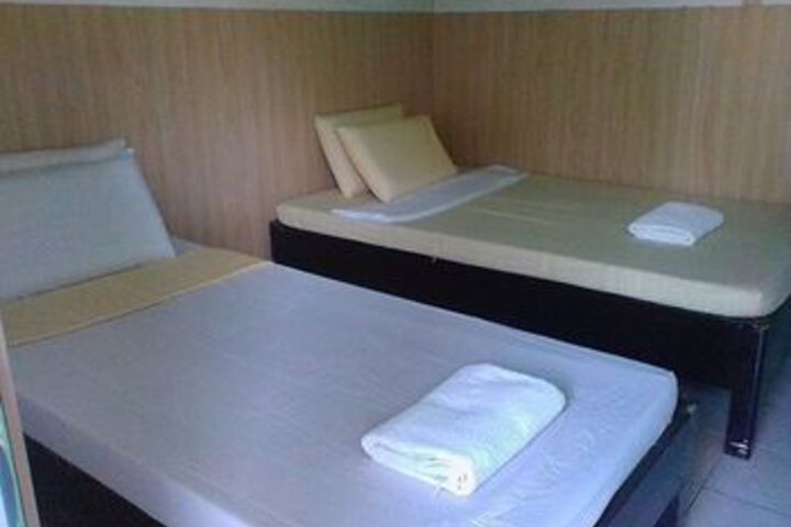 Room 10 of 20