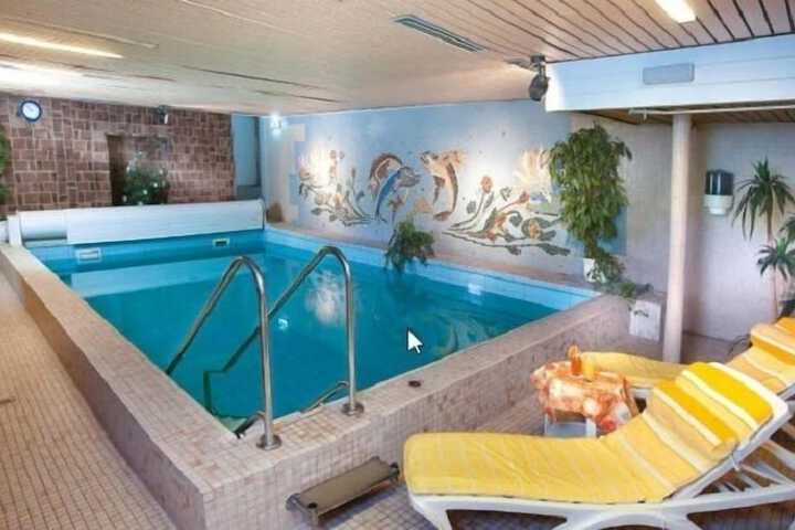 Pool 8 of 10