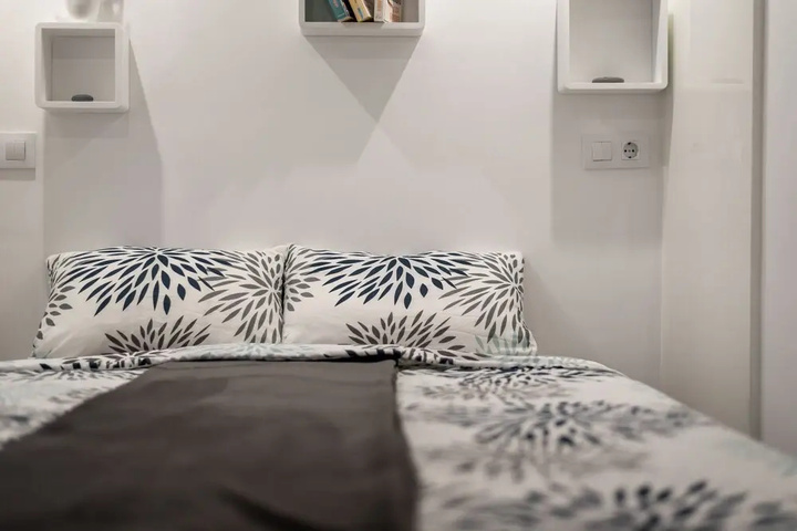Room 4 of 22