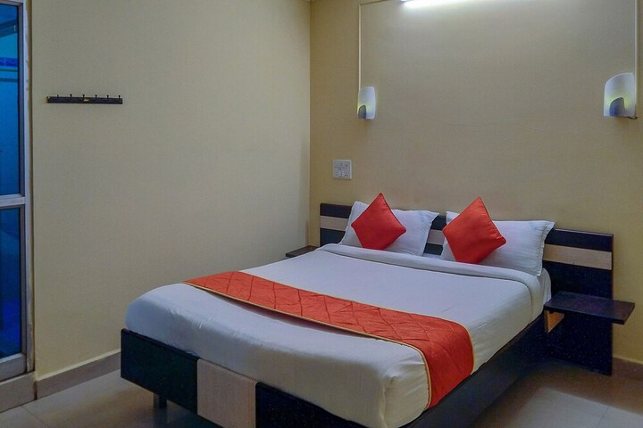 Room 7 of 13