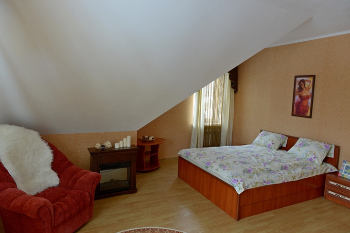 General 3 of 38