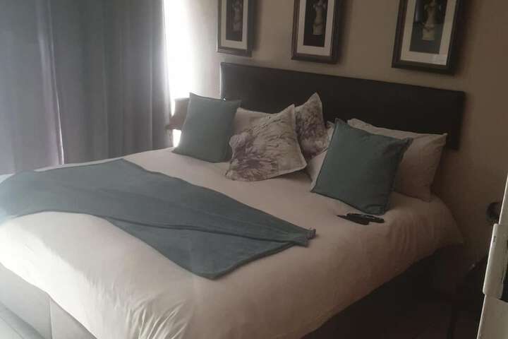 Room 7 of 48