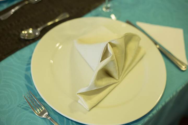 Ballroom/Hall 18 of 20