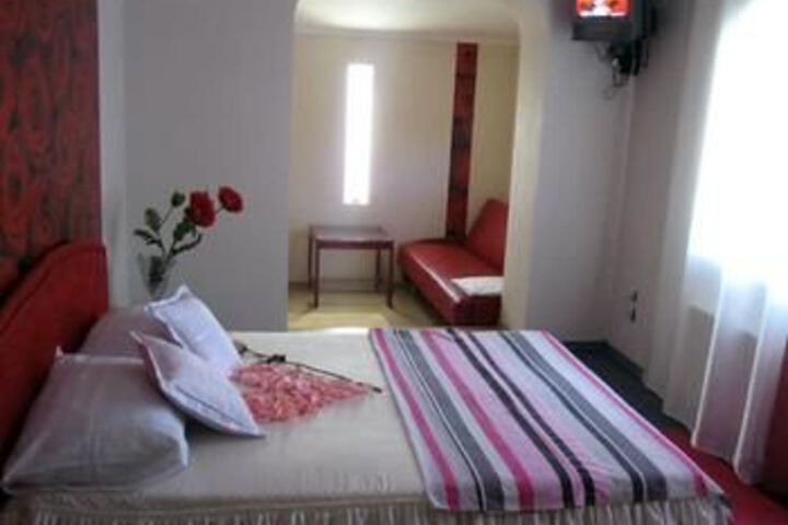 Room 8 of 44