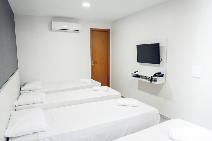 Room 10 of 39