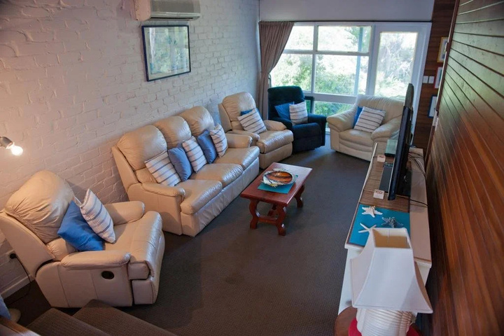 Room 2 of 13