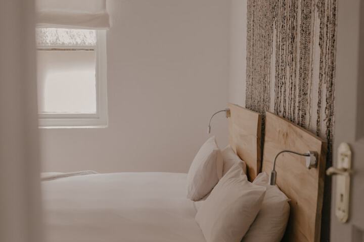 Room 28 of 145