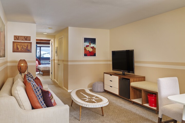Room 5 of 30