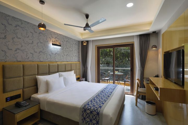 Room 5 of 25