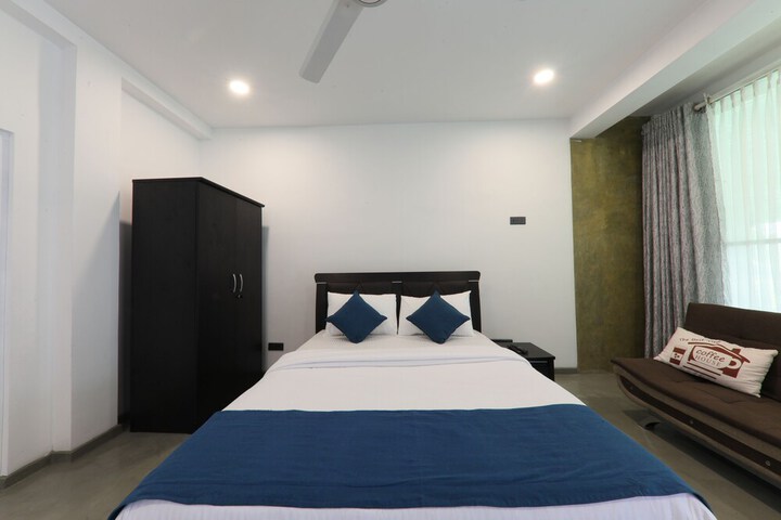 Room 13 of 53
