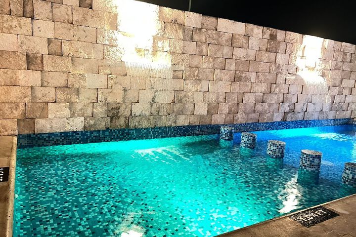Pool 37 of 51