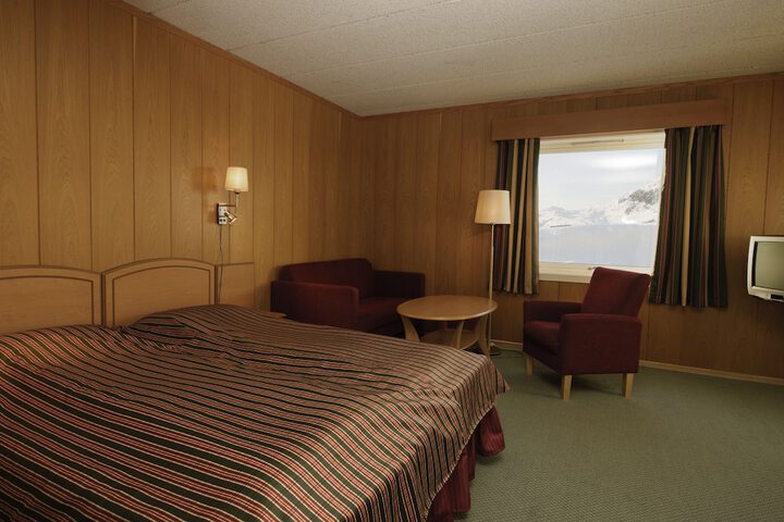 Room 10 of 44
