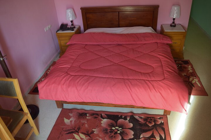 Room 6 of 32