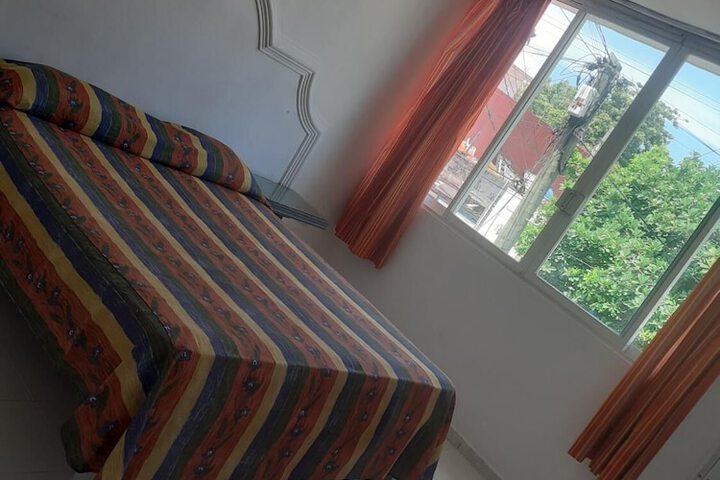 Room 12 of 33