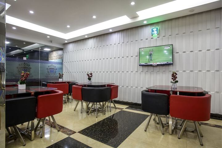 Hotel Civic Inn