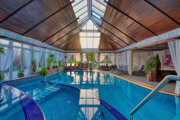 Pool 47 of 87