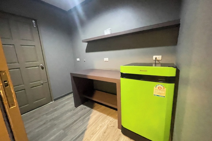 Room 13 of 50
