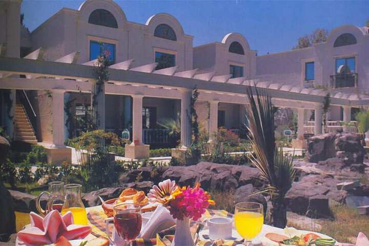 Dining Photos