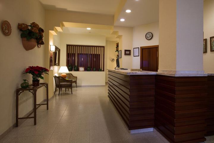 Hotel Interior 4 of 29