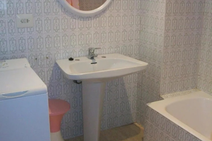 Room 7 of 19