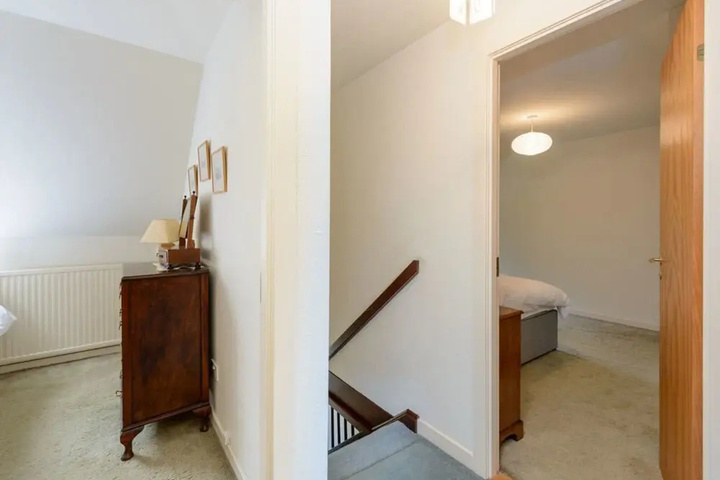 Room 2 of 16