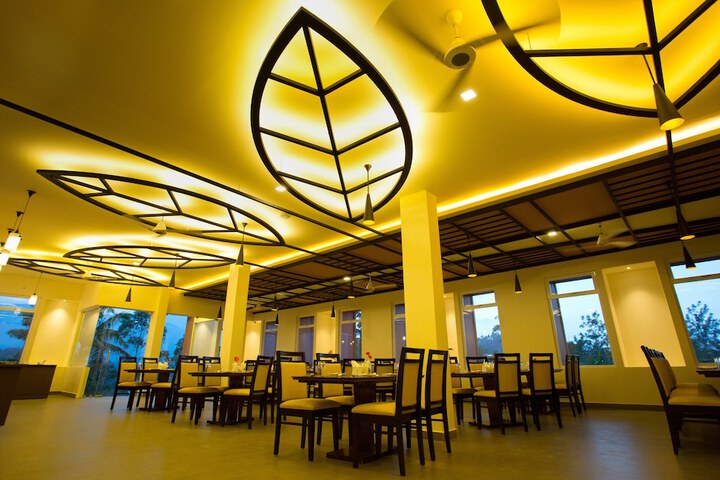 Dining 58 of 92