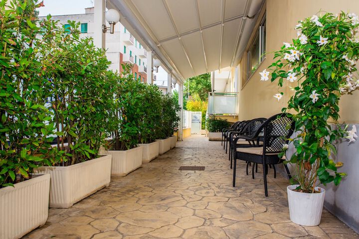 Terrace/Patio 29 of 31