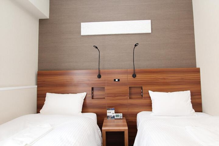 Room 22 of 61