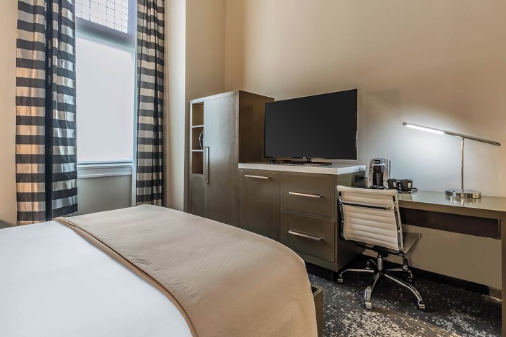 Room amenity