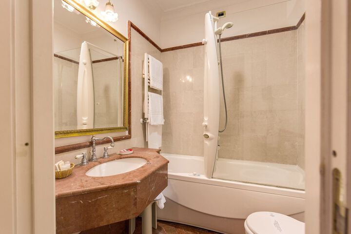 Bathroom Interior Photo