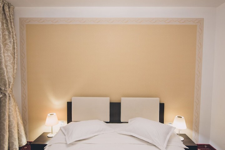 Room 19 of 66