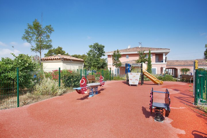 Children's play area - outdoor