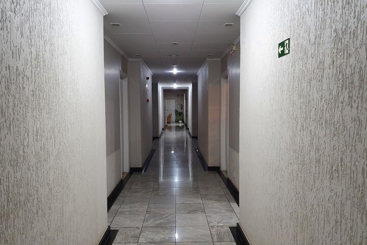Ballroom/Hall 28 of 33