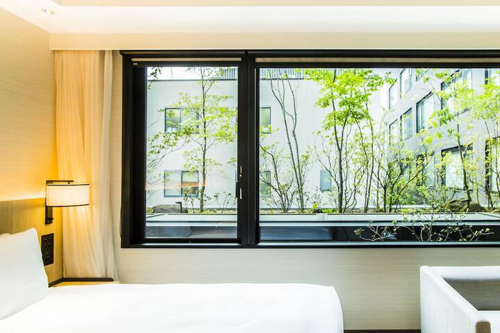 Room 93 of 160