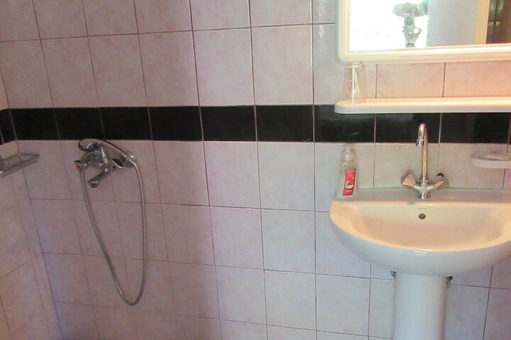 Room 15 of 17