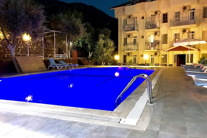 Pool 35 of 61