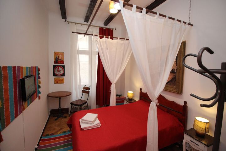 Room 3 of 42