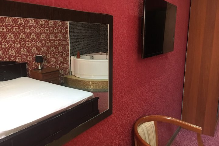 Room 66 of 68