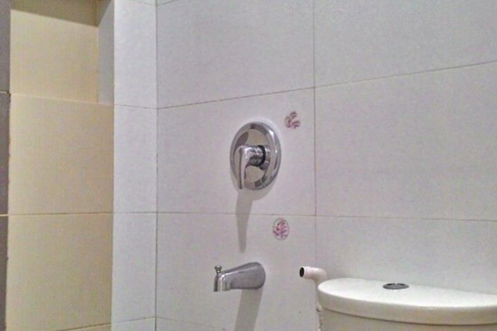 Room 17 of 24