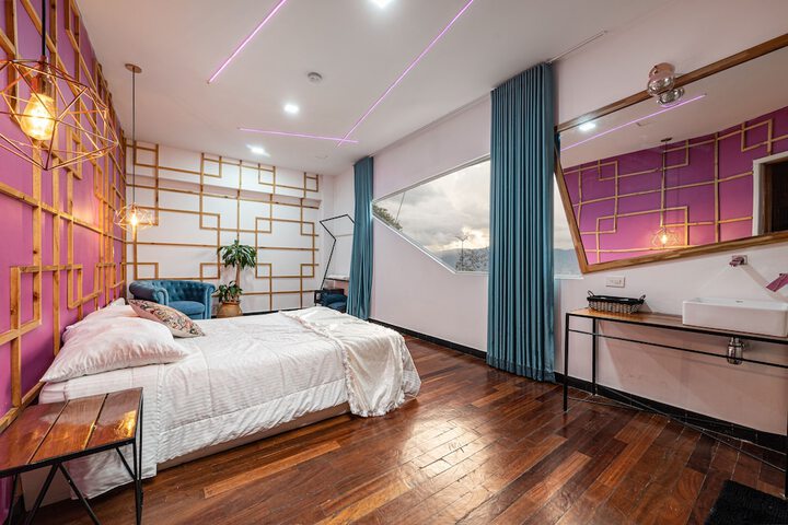 Room 3 of 60