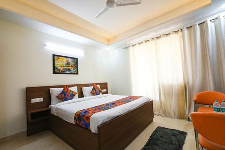 Room 15 of 29