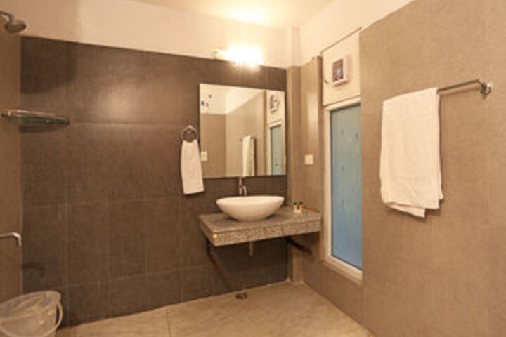Room 2 of 42