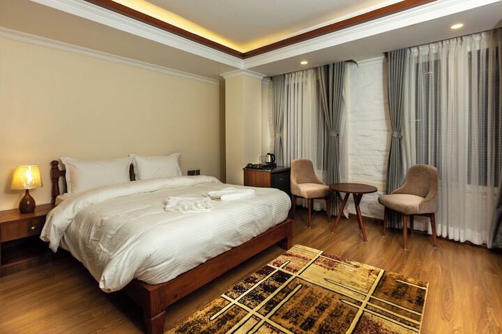 Room 16 of 39