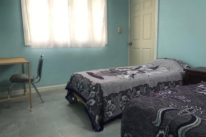 Room 10 of 26