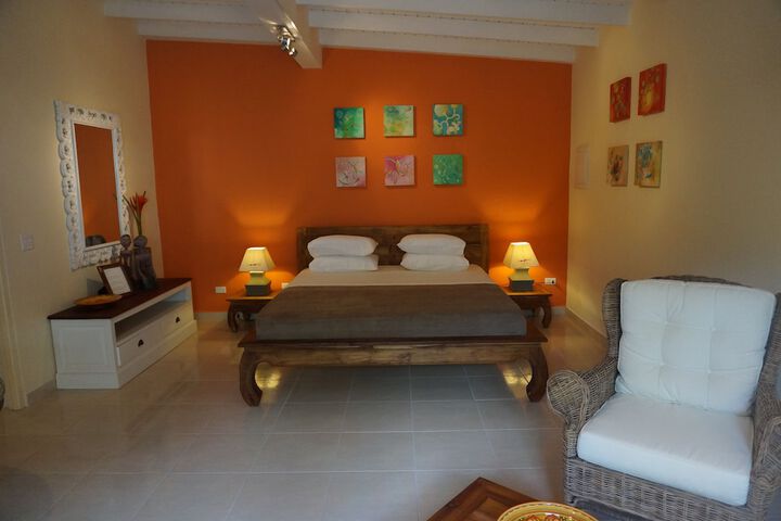 Room 14 of 114