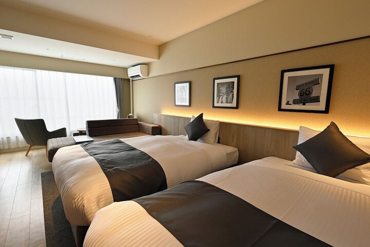 Room 15 of 99
