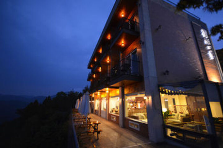 Hotel 50 of 65
