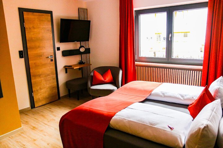 Room 3 of 23